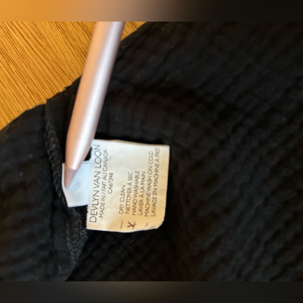 Devlyn VanLoon cotton top - Picture 10 of 11